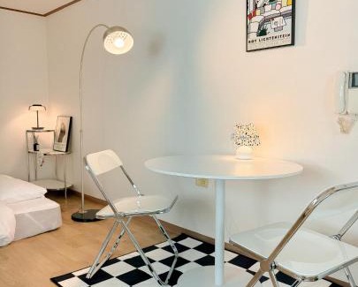 Seogyo-dong Villa | Near Hongdae Station, 30sec on foot 2