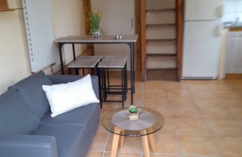 Revel Apartamento | CERCA DEL LAGO SAINT FERREOL