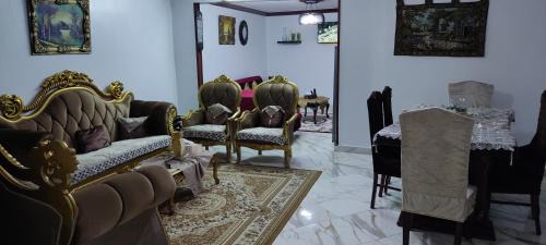 Agouza Apartamento | Near Lebanon Square Apartment