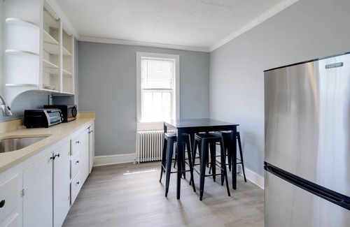 Hamilton Apartamento | Near Loudoun Wine Trail: Apt w/ Restaurant On-Site