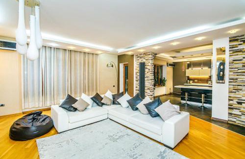 Nasimi Casa | Near Marriot Courtyard 4 bedroom