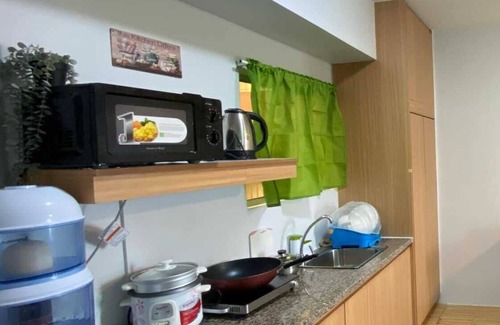 San Dionisio Apartamento | Near NAIA Manila Airport, "Budget Studio Condo", 4km to NAIA, 11P