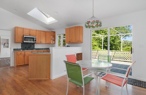 Newport East Casa | Near Newport, Beaches & Golf: Spacious Getaway