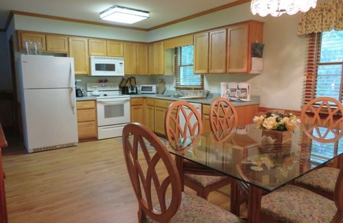 Bethany Beach Casa | Casa de retiro familiar grupal con acceso a piscinas, golf y tenis cerca de la playa