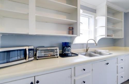 Hamilton Apartamento | Near Shops, Eats and Trails Loudon County Apt!