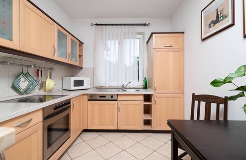 Presika Casa | Near the old town of Labin welcomes you this beautiful, ground floor holiday home.