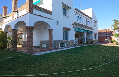 El Faro Casa | Near the Sea , Views and Golf Junto al Mar y el Golf en el Faro.
