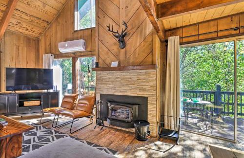 Twain Harte Casa | Near Trails Cabin with 2-Level Deck in Twain Harte