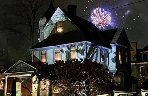 Aspinwall Casa | Near US Open Oakmont Country Club Free Transport Charming Victorian Guest House