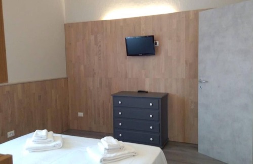 Borgo Roma Apartamento | Near Verona Sud / Highway - Quiet street. Fiera and Adigeo within walking distance