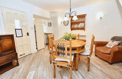 Clitheroe Cabaña | Near Wedding Venues, Couples,Families, Cosy Cottage
