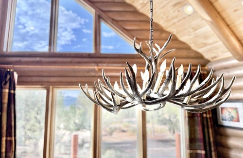 Mammoth Creek Cabina | Close to Zion Panaramic views Pet Friendly!