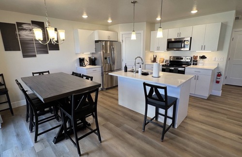 Kanab Casa | Near Zion NP I Dark Skies I Garage & Trailer Parking