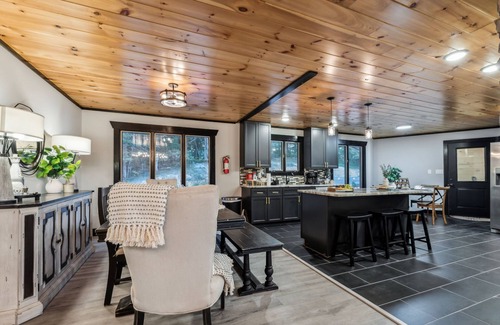 Caton Cabina | NearDollywood/PoolTable/Private