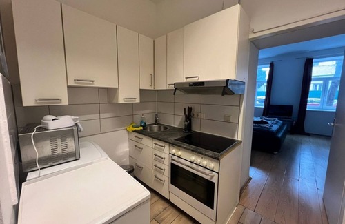 Simmering Apartamento | Neat 1BR Apt. Simmering - Ideal for Longstays