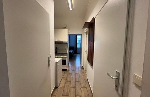 Simmering Apartamento | Neat 1BR Apt. Simmering - Ideal for Longstays