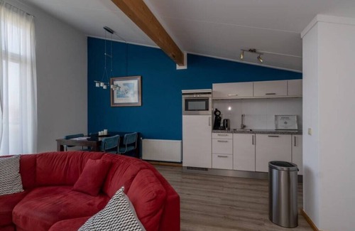 Oude-Tonge Casa | Casa de la isla limpia con hermosa vista, para grupos más grandes, es ideal para alquilar en combinación con th