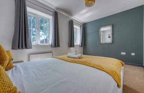 Little Hay Apartamento | NEC Exhibitor Home, Stay near Birmingham Airport