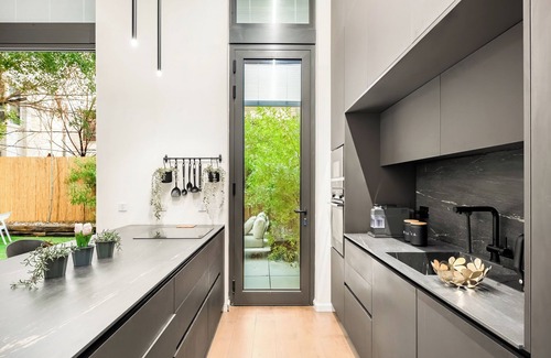 Tel Aviv City Center Apartamento | Nechemia's Garden 3BR
