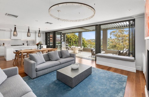 Northbridge Casa | Neeworra Nights Family Home