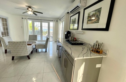 Orange Bay Casa | Negril 2, frente al mar, playa, piscina Wifi gratuito, aire acondicionado, cocina al aire libre, bañera de hidromasaje.
