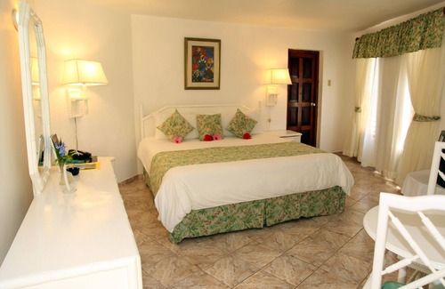Negril Complejo | Negril Tree House Resort