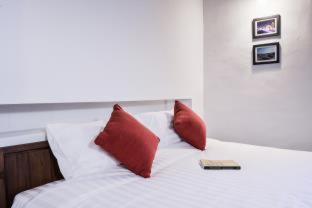 San Chao Pho Suea Cama Y Desayuno | Neighbor Phuthon