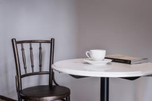 San Chao Pho Suea Cama Y Desayuno | Neighbor Phuthon