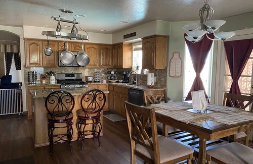 Yuma Casa | Neighborhood, Shopping, Sand Dunes, Colorado River, Hunters' dream.