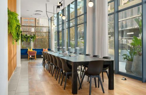 Claremont Hotel | Neighbourgood Newlands