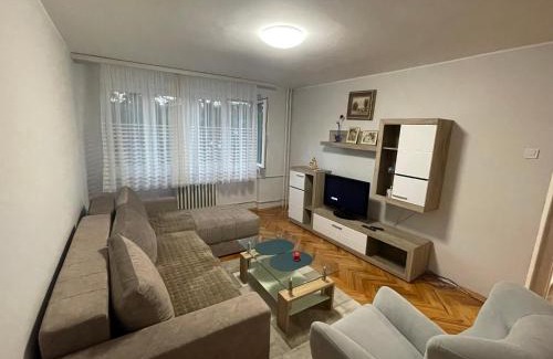 Zrenjanin Apartamento | Nele