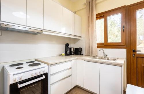 Kakovatos Apartamento | Nelly's Place Garden house 2