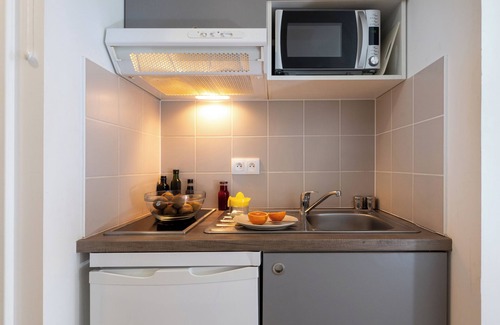 Neudorf Est Casa | Nemea Appart Hotel Elypseo Strasbourg Port