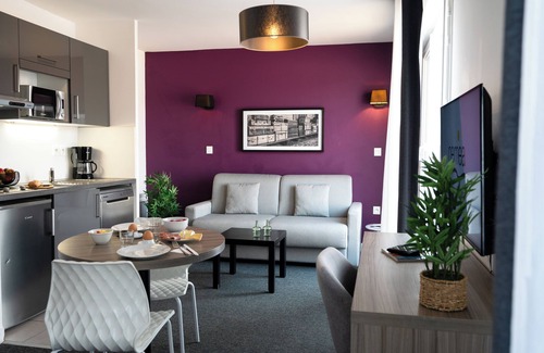 La Fuye-Velpeau Casa | Nemea Appart Hotel Quai Victor Tours Centre