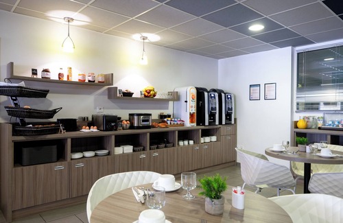 La Fuye-Velpeau Casa | Nemea Appart Hotel Quai Victor Tours Centre