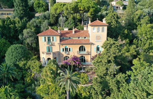 Grasse Villa | Neo-Provencal perfumer's villa with listed park and breathtaking views
