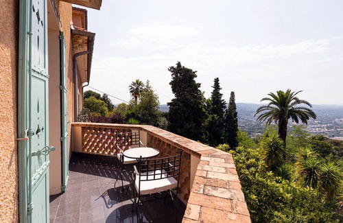 Grasse Villa | Neo-Provencal perfumer's villa with listed park and breathtaking views