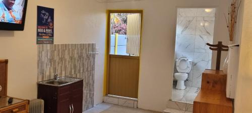 Eikenbosch Apartamento | Neo & Ruks Guest House Boston Belleville 9