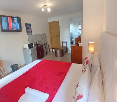 Eikenbosch Apartamento | Neo & Ruks Guest House Boston Belleville 7