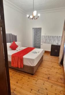 Eikenbosch Apartamento | Neo & Ruks Guest House Boston Belleville 7