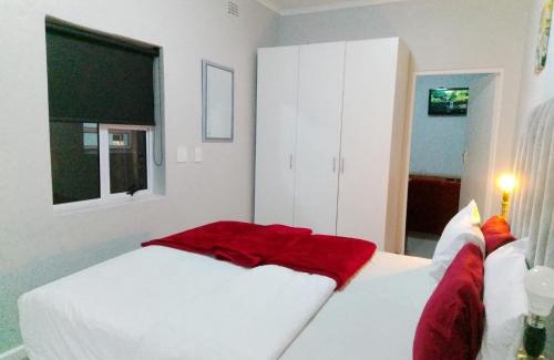 Salt River Casa | Neo & Ruks Guest House Salt River 1