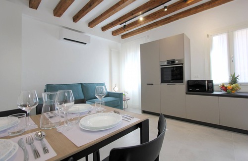 Santa Croce Apartamento | Neon Art (Residence Modern Art)