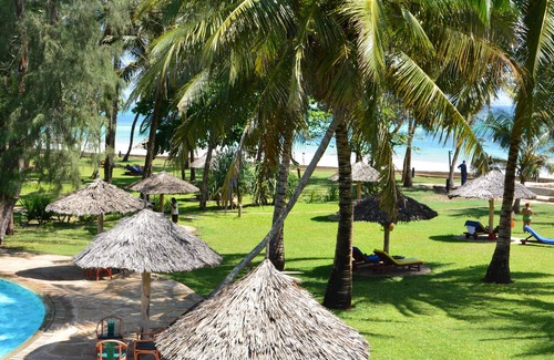 Galu Kinondo Hotel | Neptune Palm Beach Boutique Resort & Spa All Inclusive