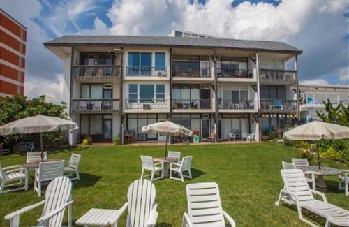 Northeast Virginia Beach Apartamento | Neptune's Palace Condo