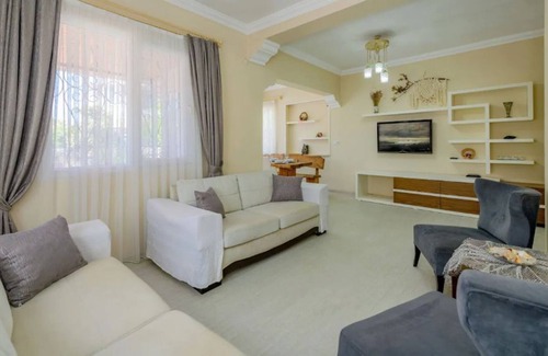 Fethiye City Center Casa | Nergis Vacation House | Detached / Spacious /With Pool
