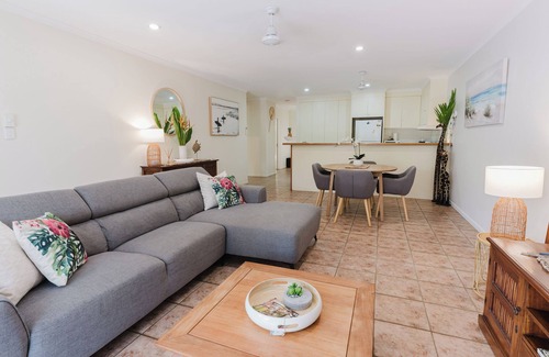 Palm Cove Villa | Escape to your private tropical oasis! 2 bedroom/2 bathroom, private pool!🌴