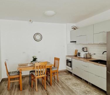 Cluj-Napoca Apartamento | Nest and Rest
