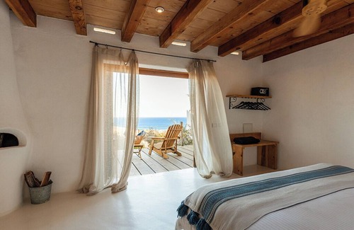 Los Cabos Cabina | NEST Baja