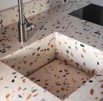 Udine Apartamento | NEST LIVING - Red Velvet