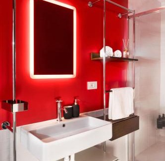 Udine Apartamento | NEST LIVING - Red Velvet